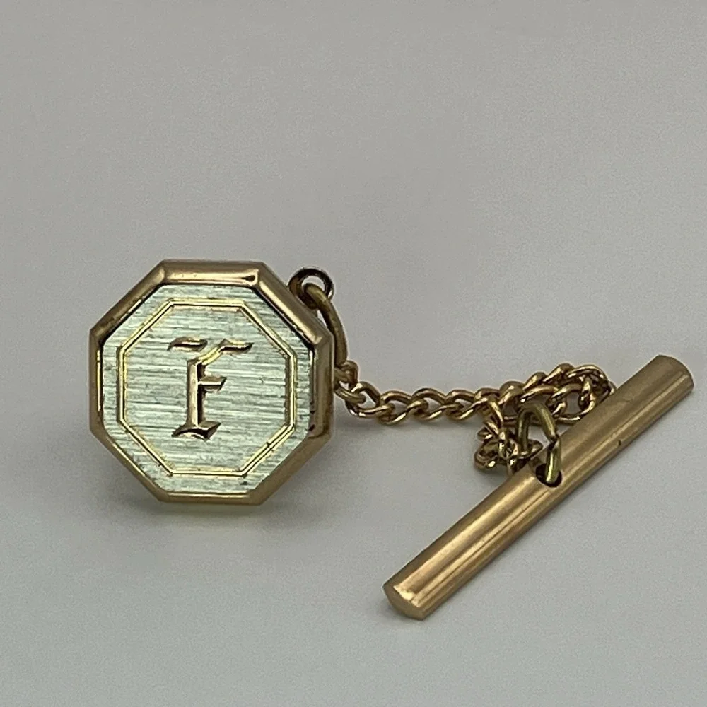 The Unbranded Brand vtg initial